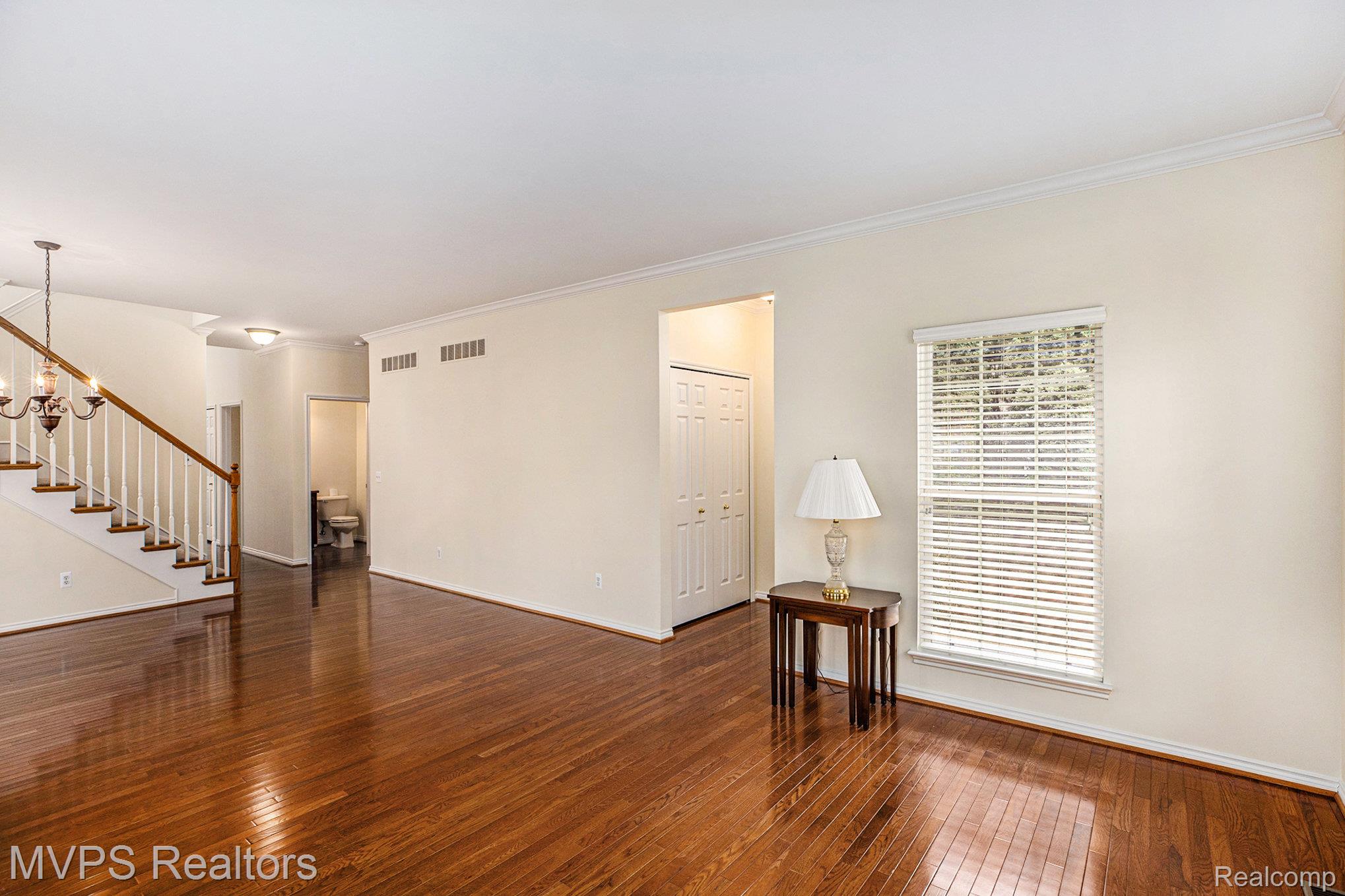 42640 Park Cresent Drive