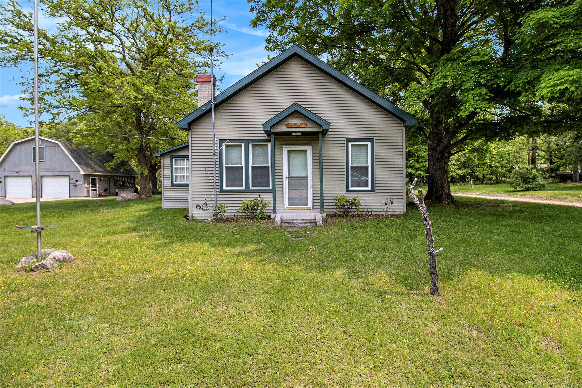 1754 Maggie Street