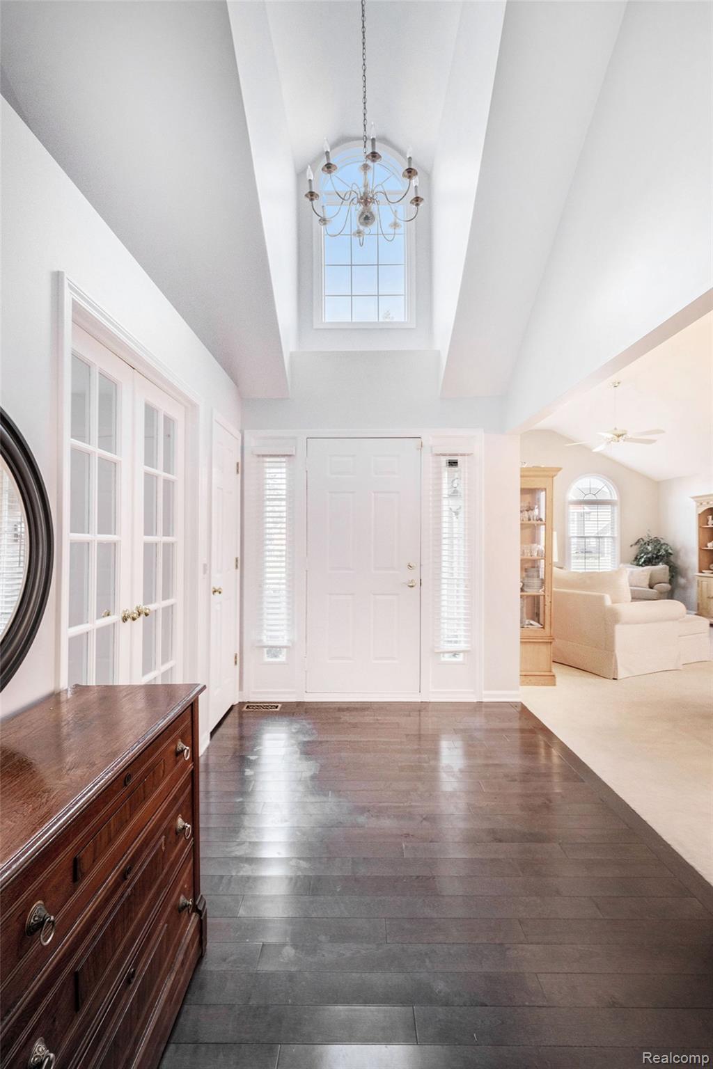 4089 Split Rail Lane