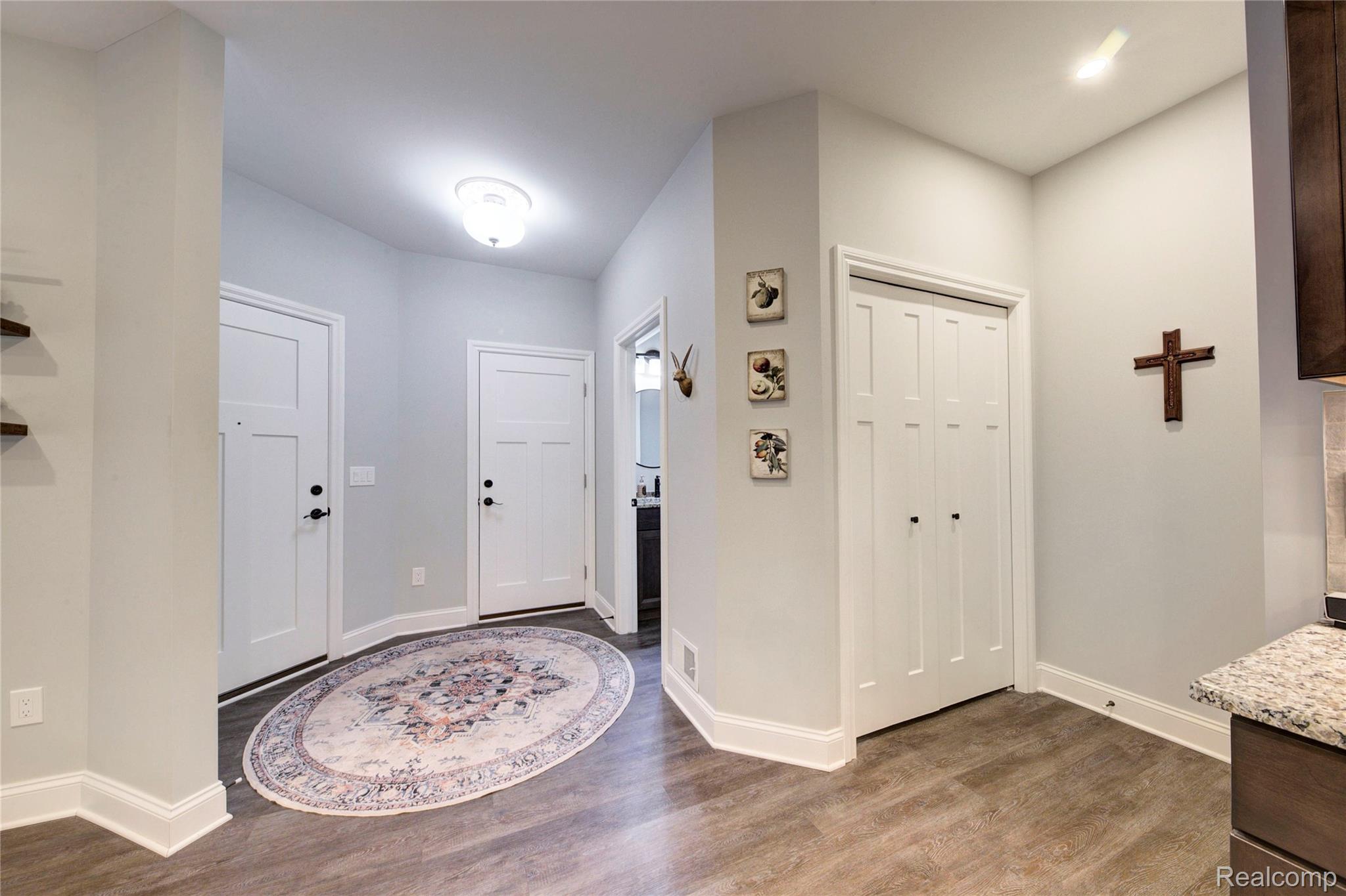 5904 Woodruff View Drive