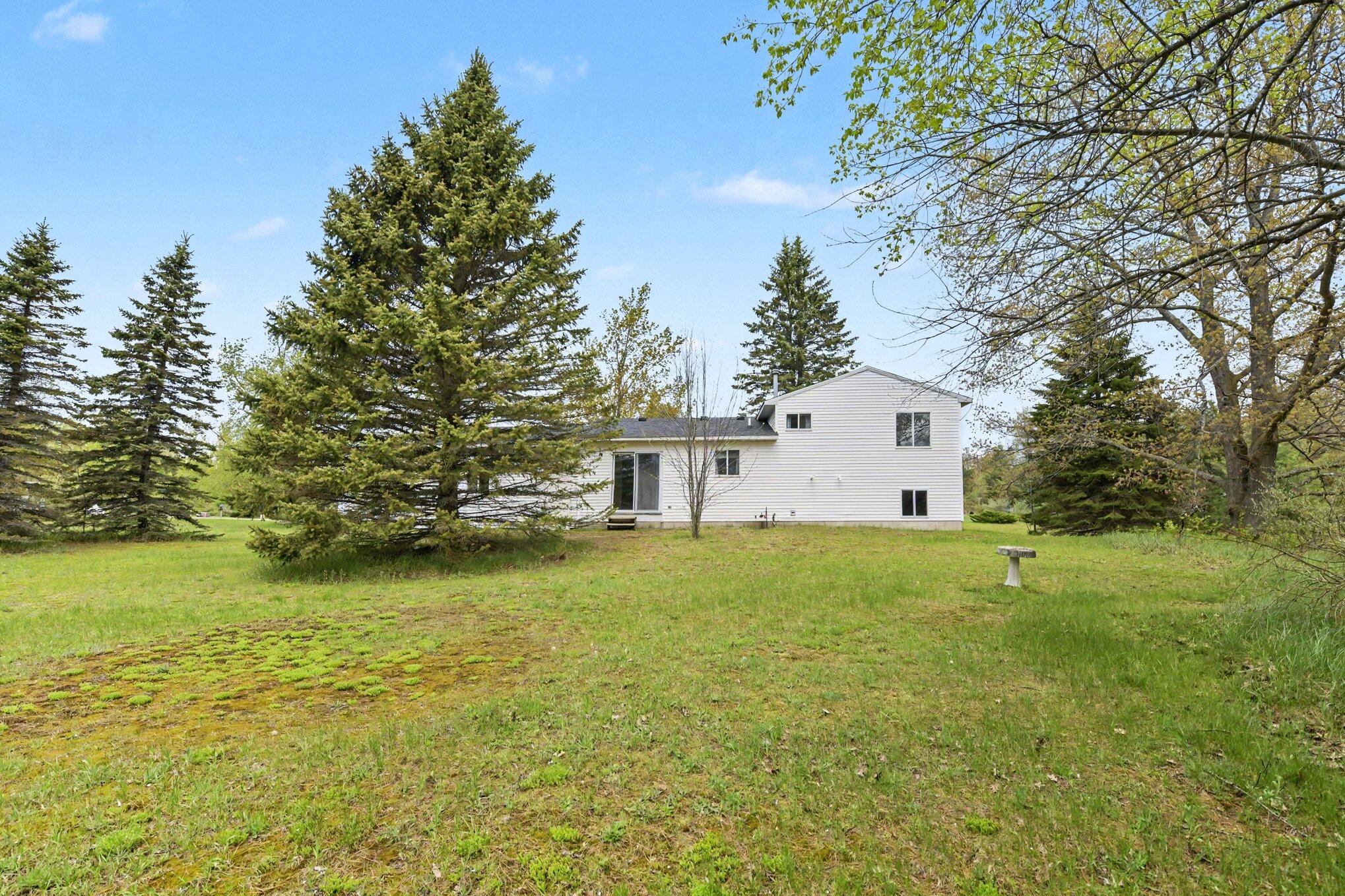 3880 Whispering Oaks Drive