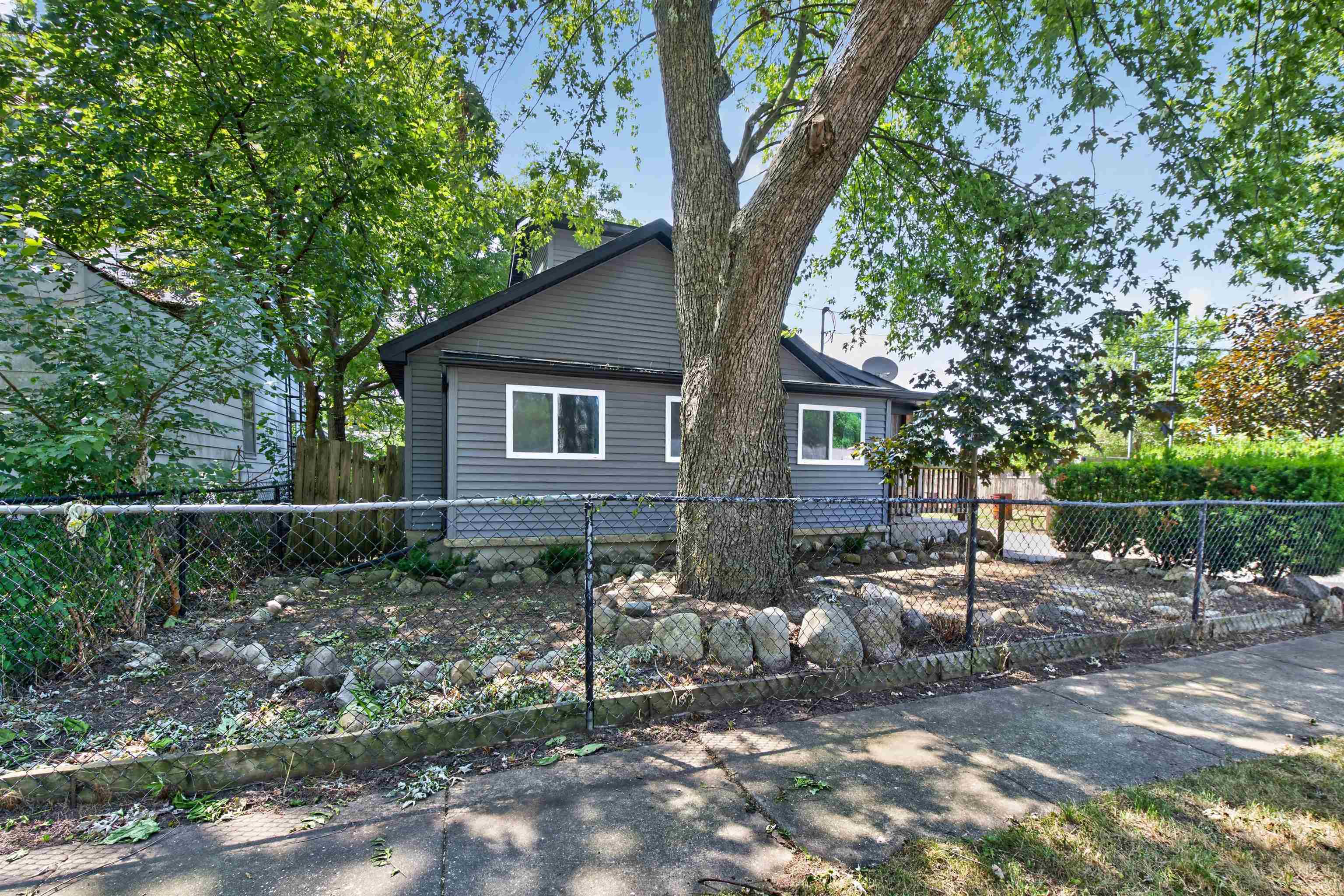 1452 Kenneth Street