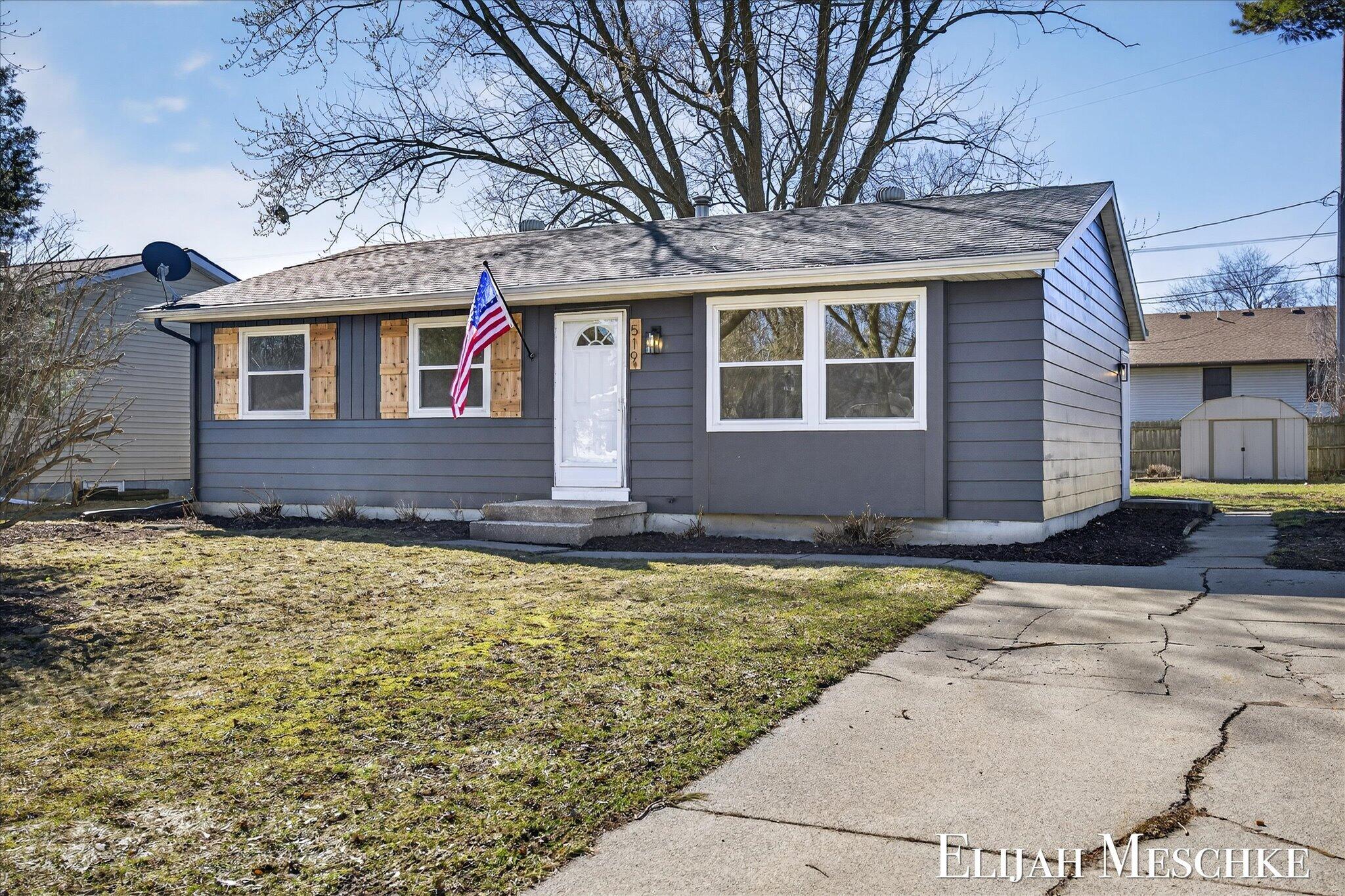 519 Faircrest Avenue NW