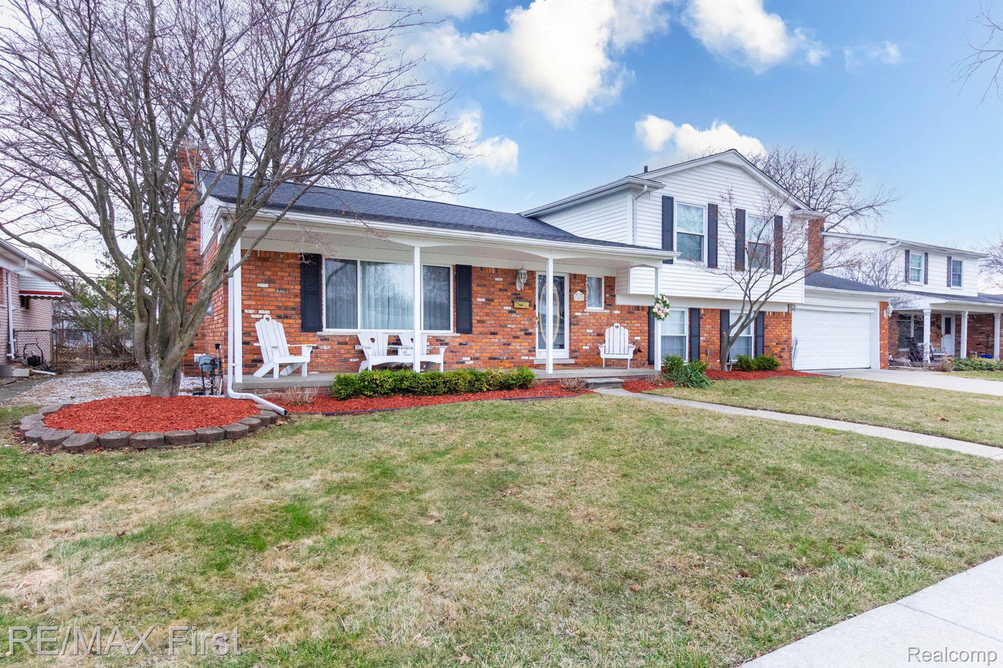11432 Meadowbrook Drive