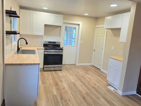 Tiny photo for 406 E Mcdevitt Avenue, Summit Township, MI 49203 (MLS # 55026009864)