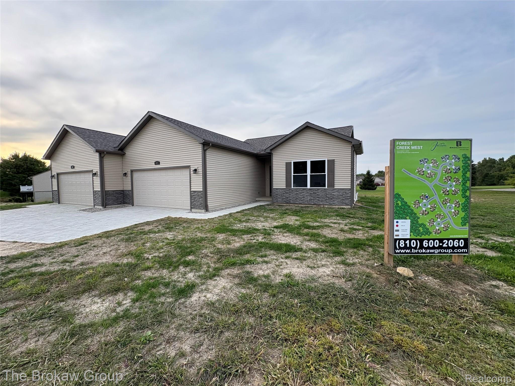 3369 Meadowridge Court