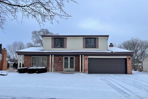 4886 HUBBARD Drive Troy City MI 48085