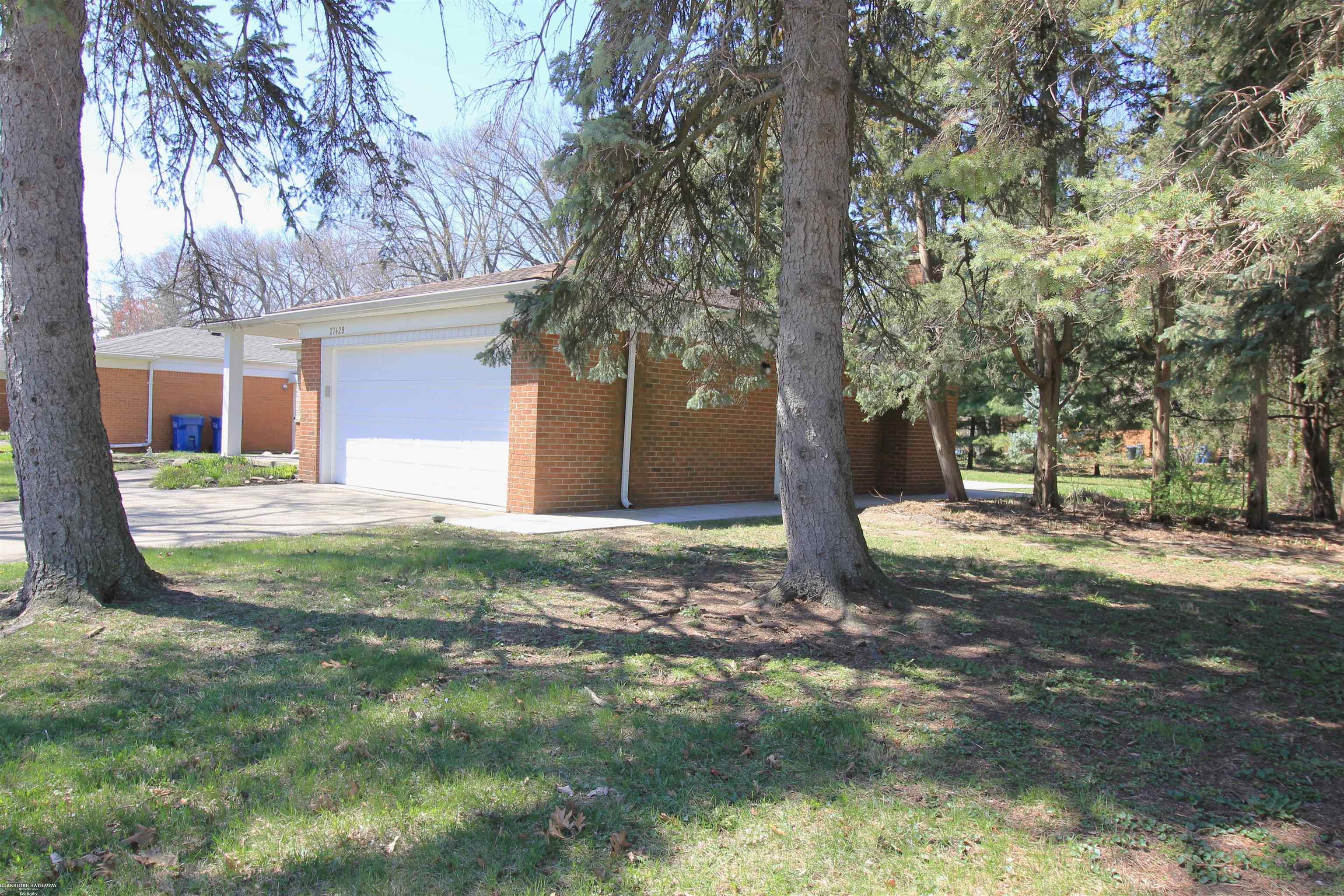 27429 Virginia Drive
