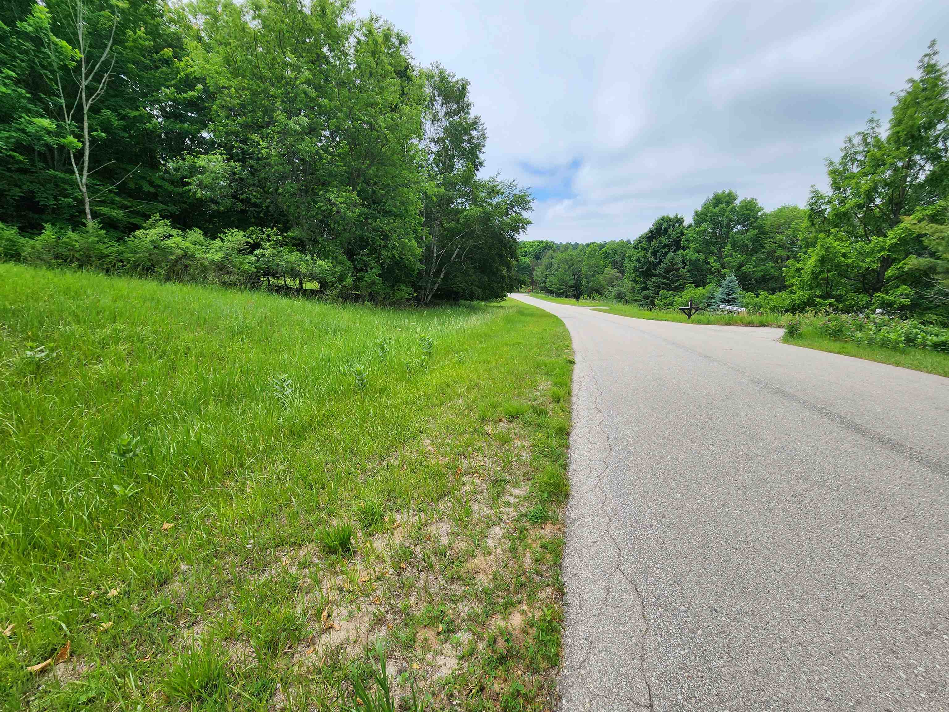 0000 Deer Ridge Trail