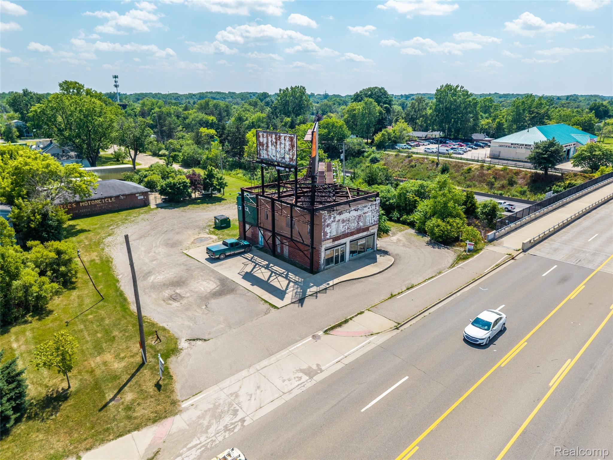 3413 Corunna Road