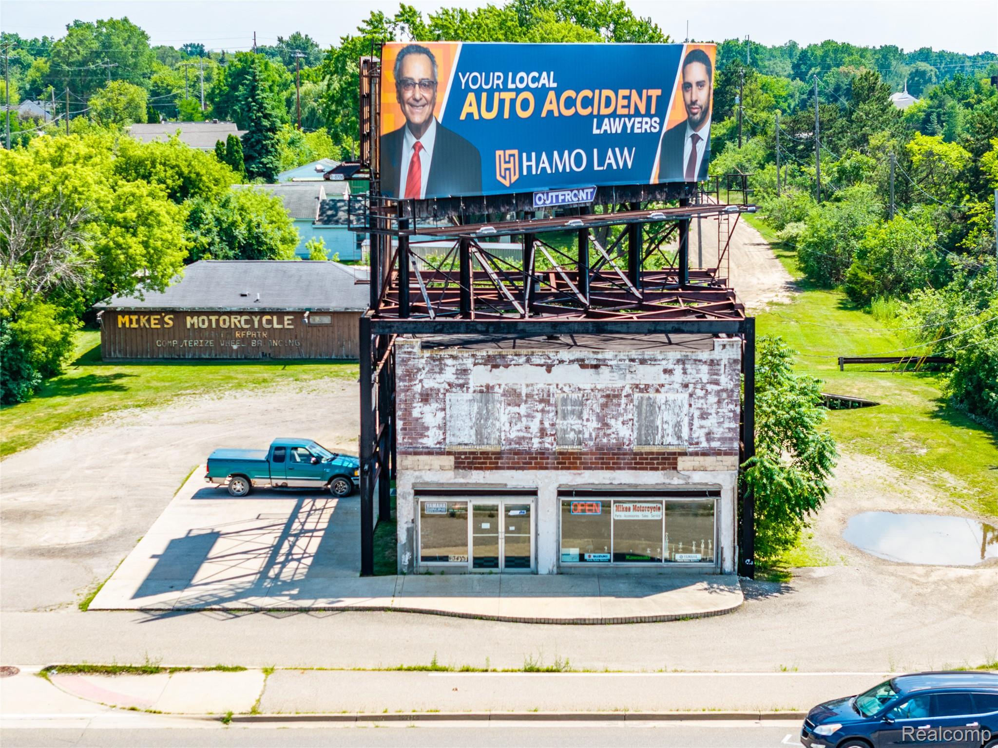 3413 Corunna Road