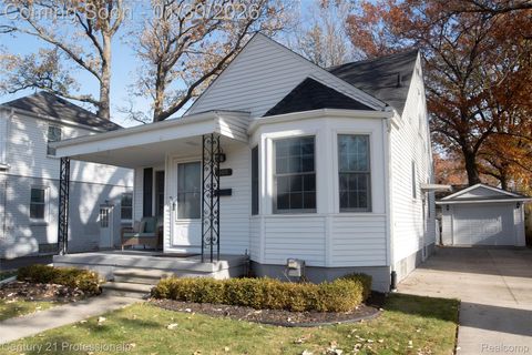 900 N Rembrandt Avenue Royal Oak City MI 48067