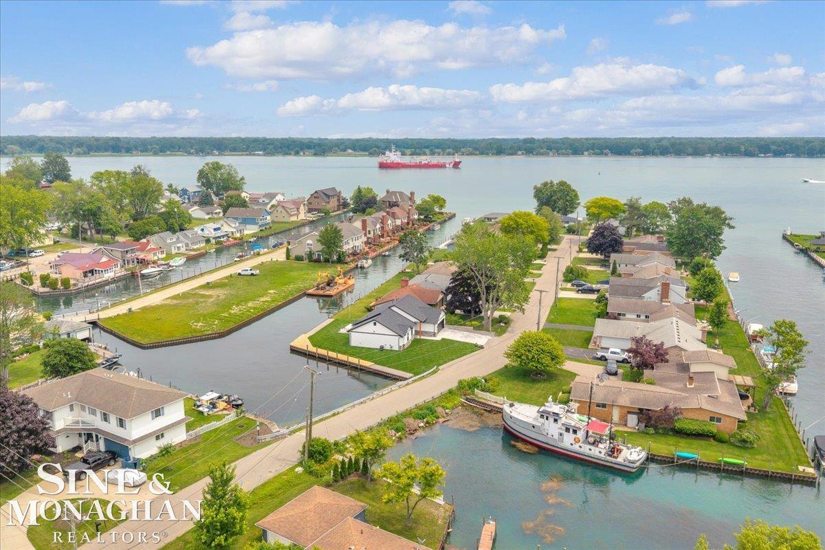144 Channelsyde Drive