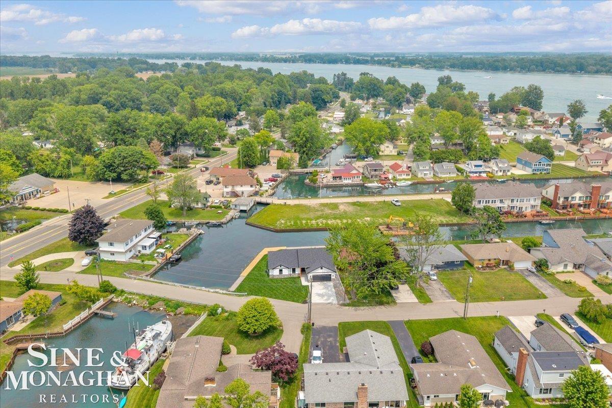 144 Channelsyde Drive