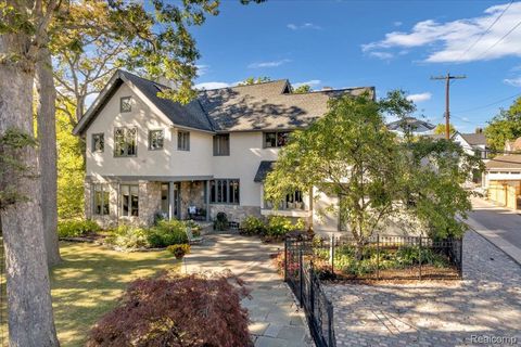 532 Brookside Avenue Birmingham City MI 48009