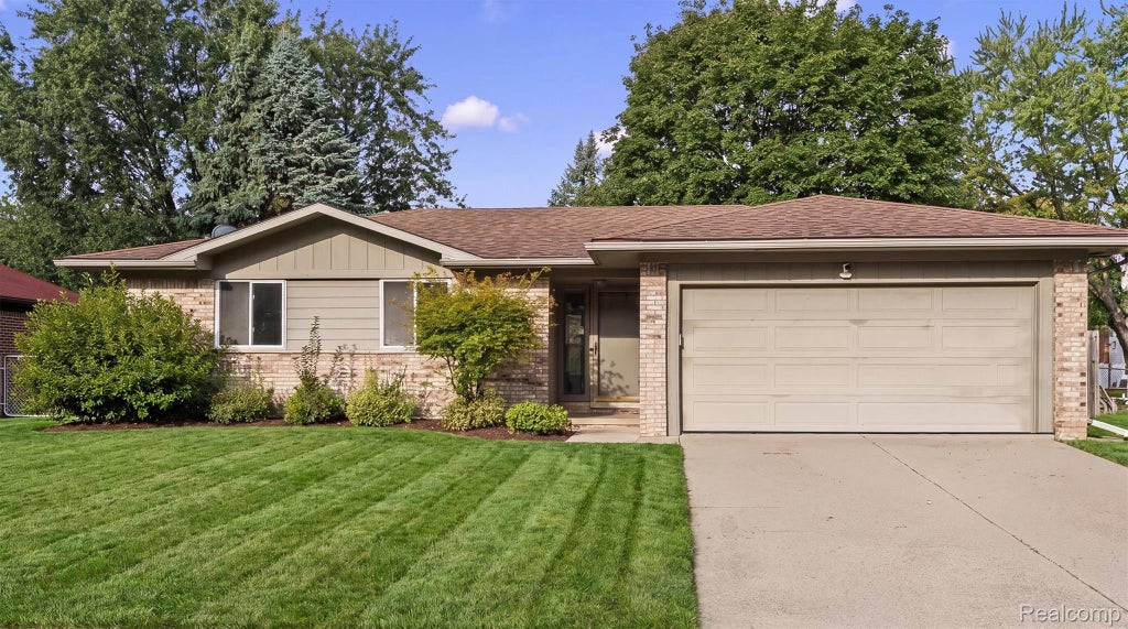Photo of 39861 Rager Court, Clinton Charter Township, MI 48038 (MLS # 20261083816)