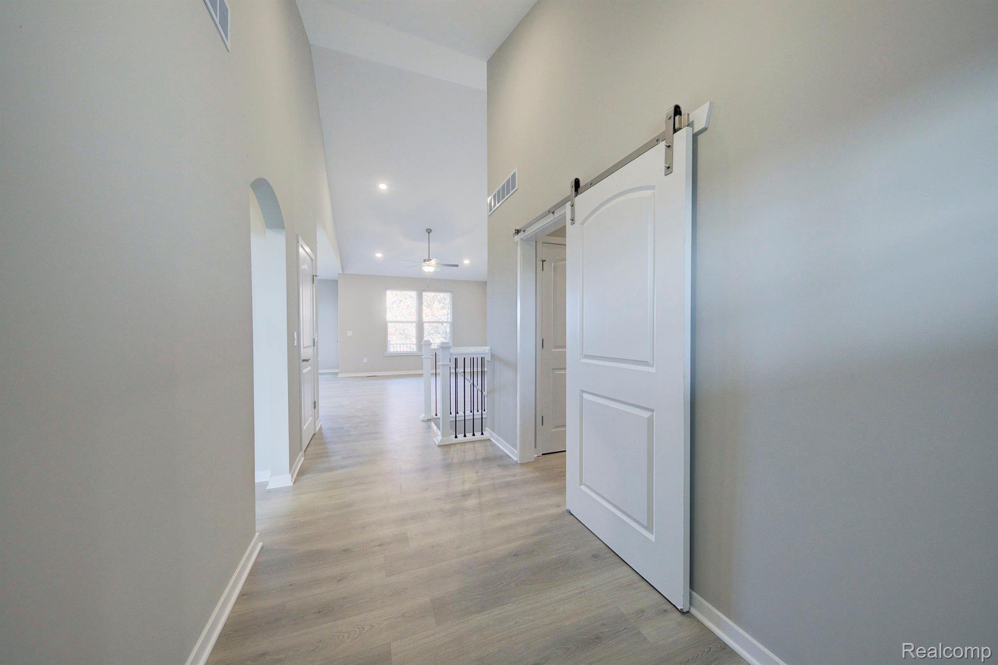 320 MCDOWELL DR