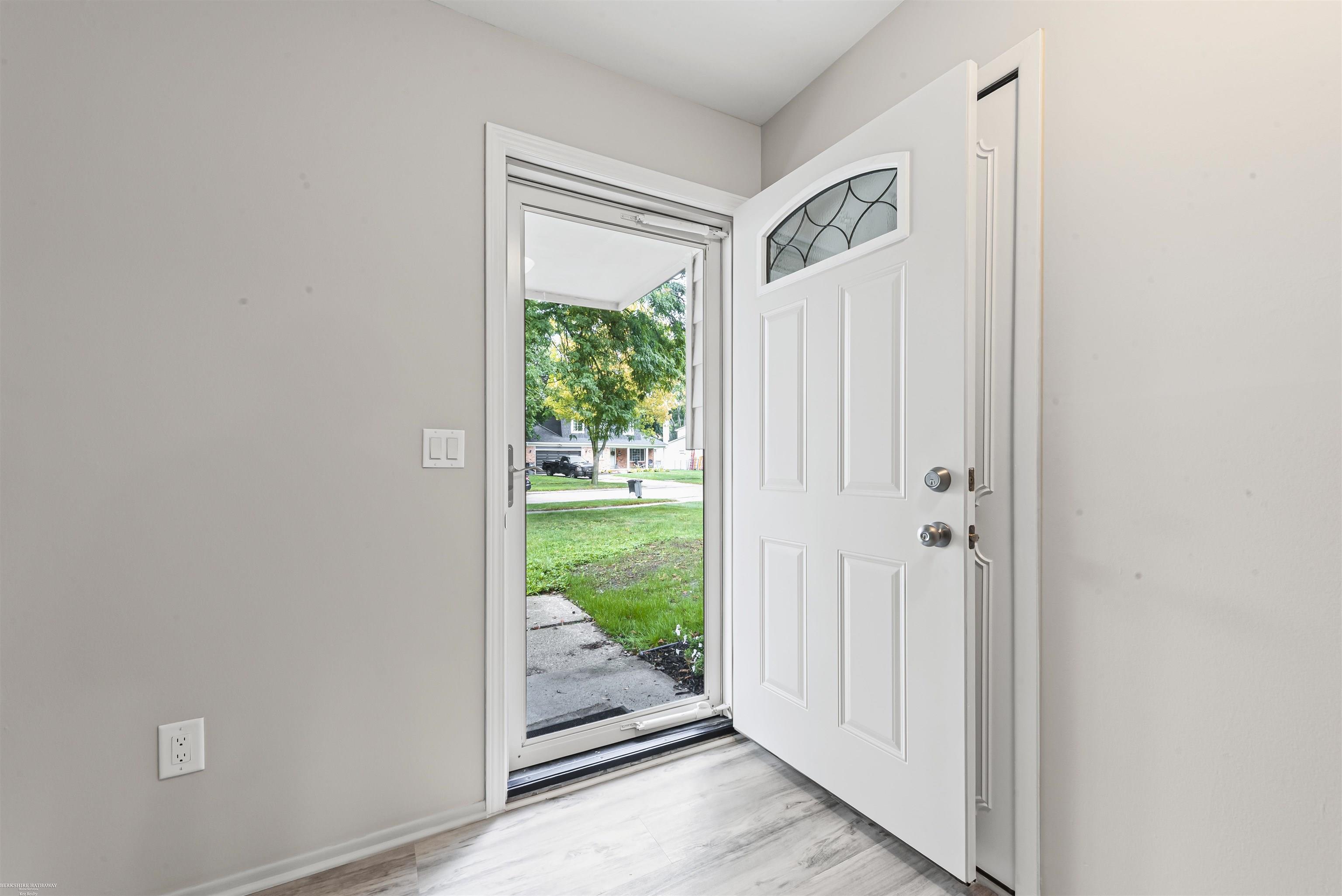 3724 Horseshoe Drive