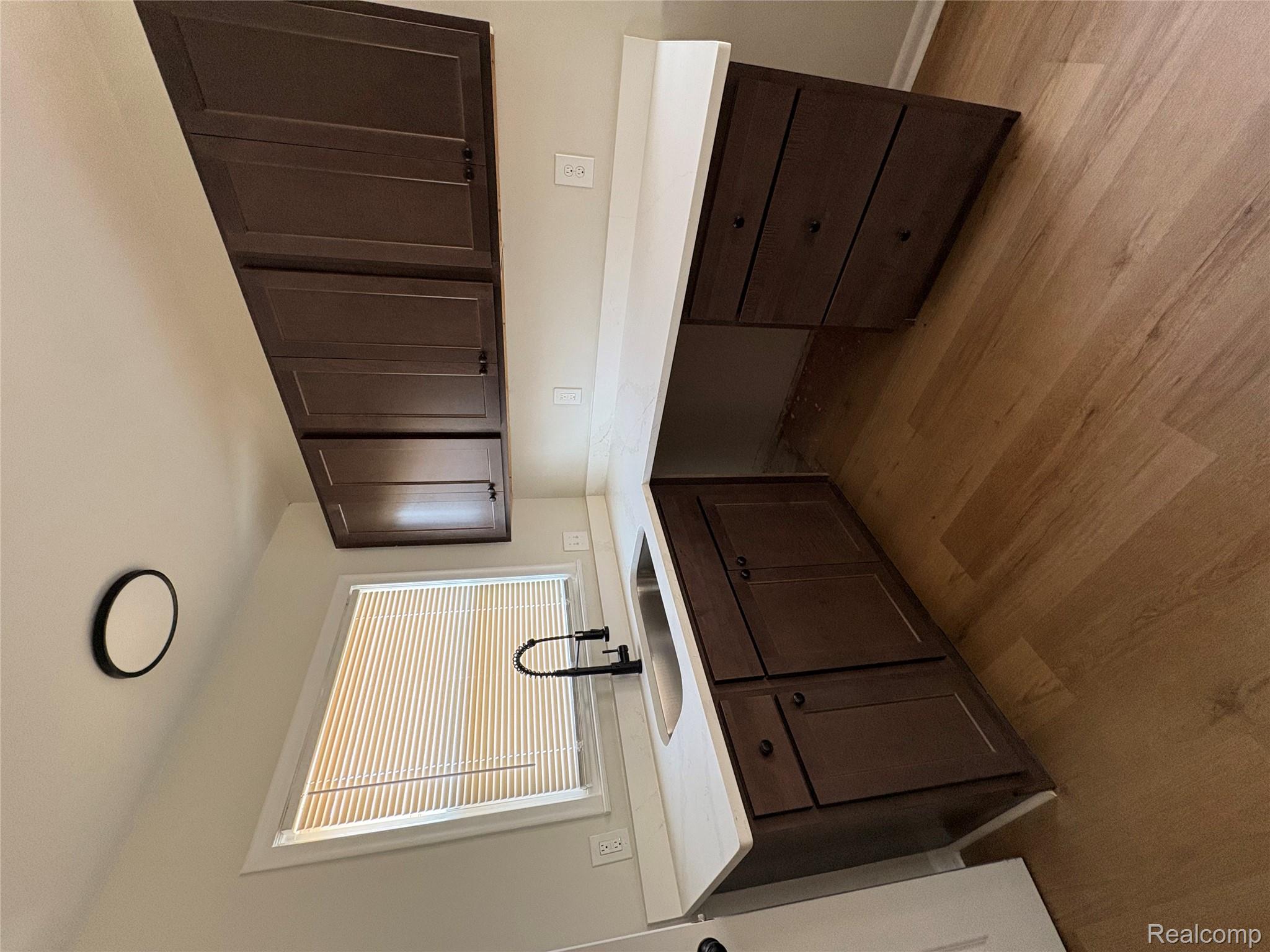 24225 Ridgedale Street