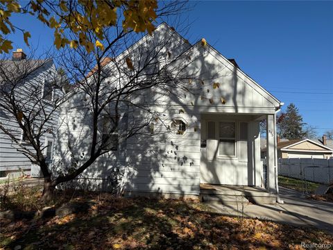 876 Garfield Avenue Lincoln Park City MI 48146