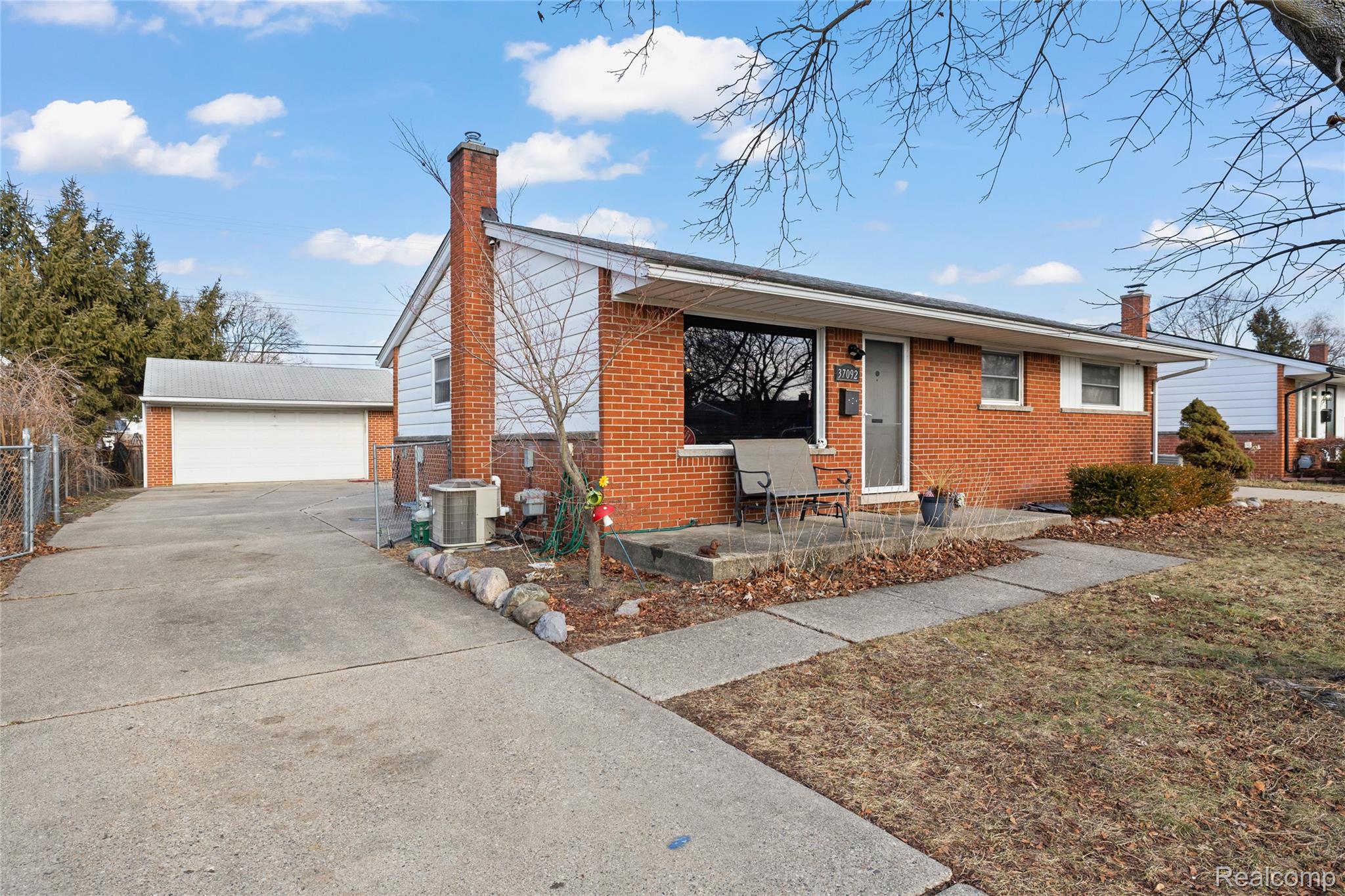 37092 Gilchrist Street