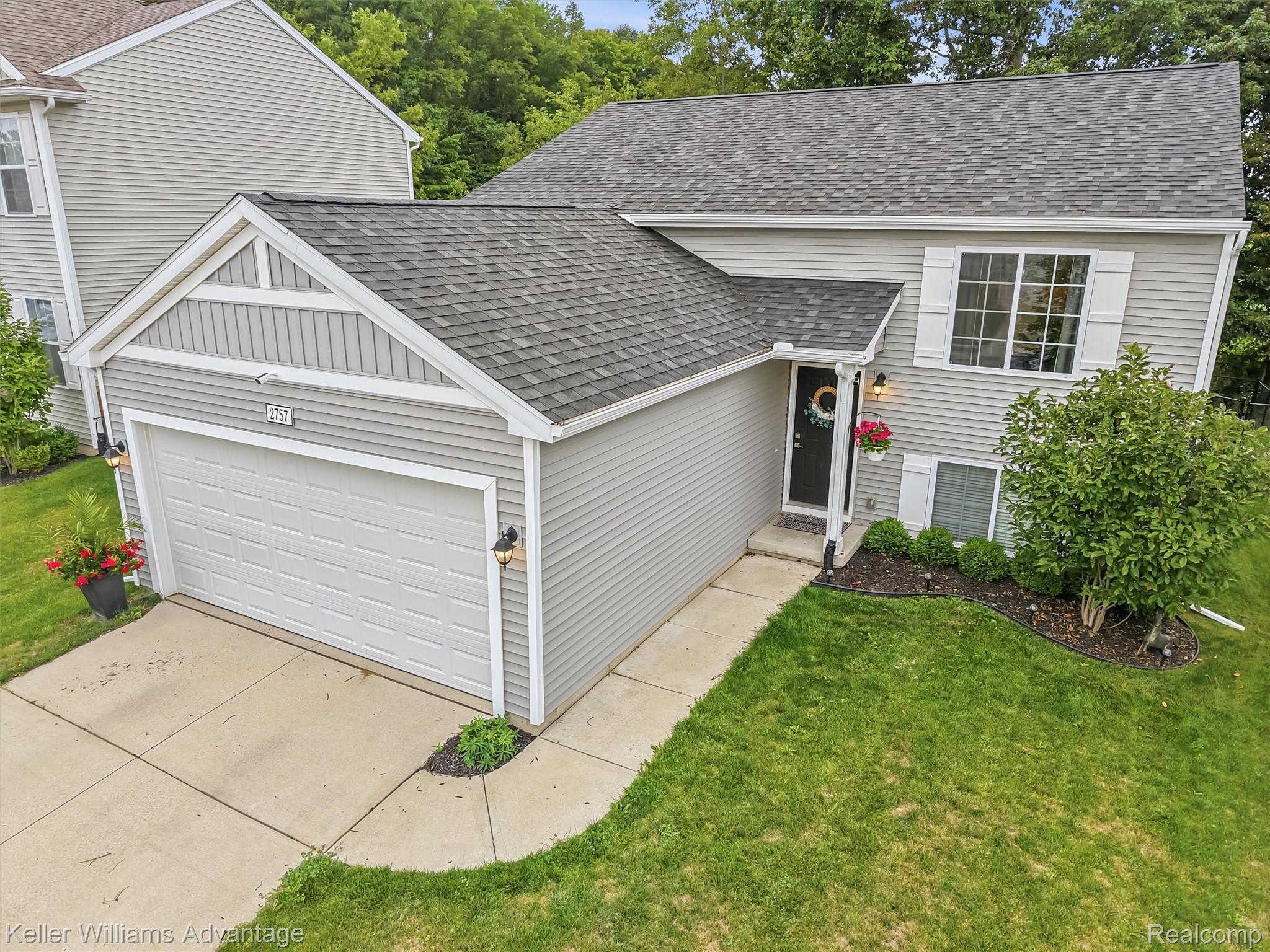 2757 Sycamore River Drive