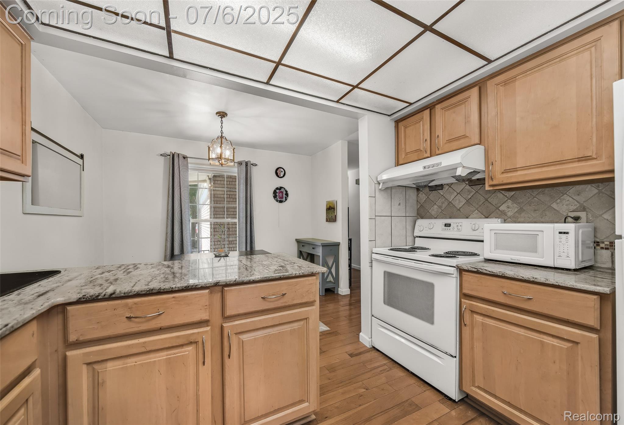 Rochester Hills City, Michigan 48309, United States, 3 Bedrooms Bedrooms, ,3 BathroomsBathrooms,Residential,Coming Soon,164375