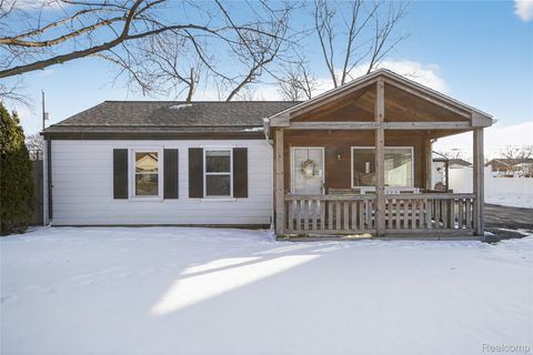 32481 Florence Street Garden City City MI 48135