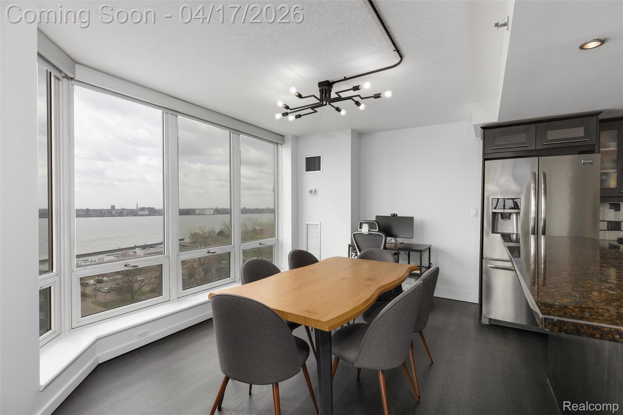 250 E Harbortown Drive 1209