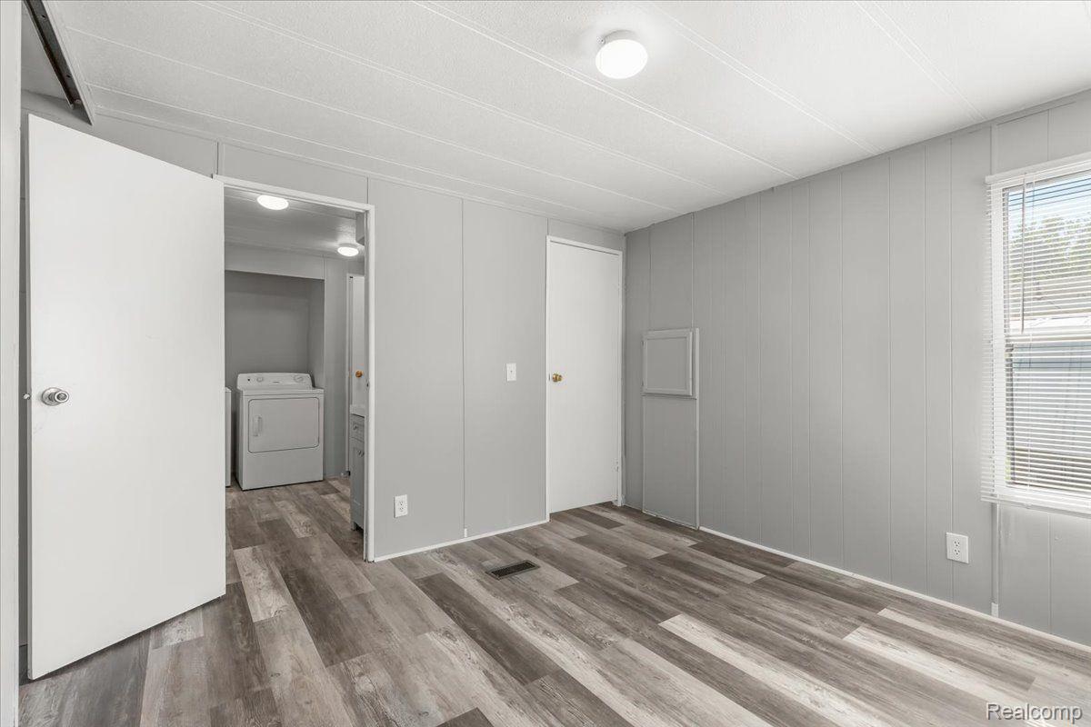 Auburn Hills City, Michigan 48326, United States, 3 Bedrooms Bedrooms, ,2 BathroomsBathrooms,Residential,Active,128401