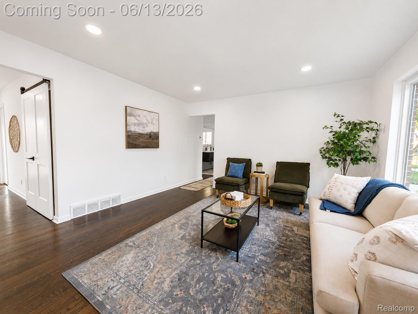 1561 Nottingham Drive