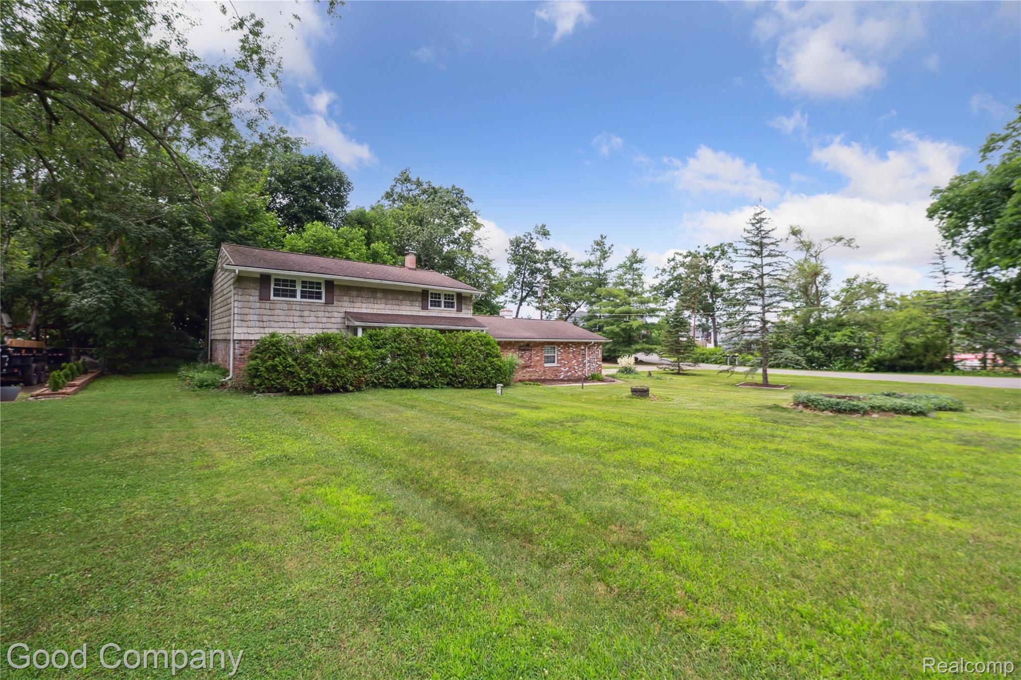 2289 Paulette Drive