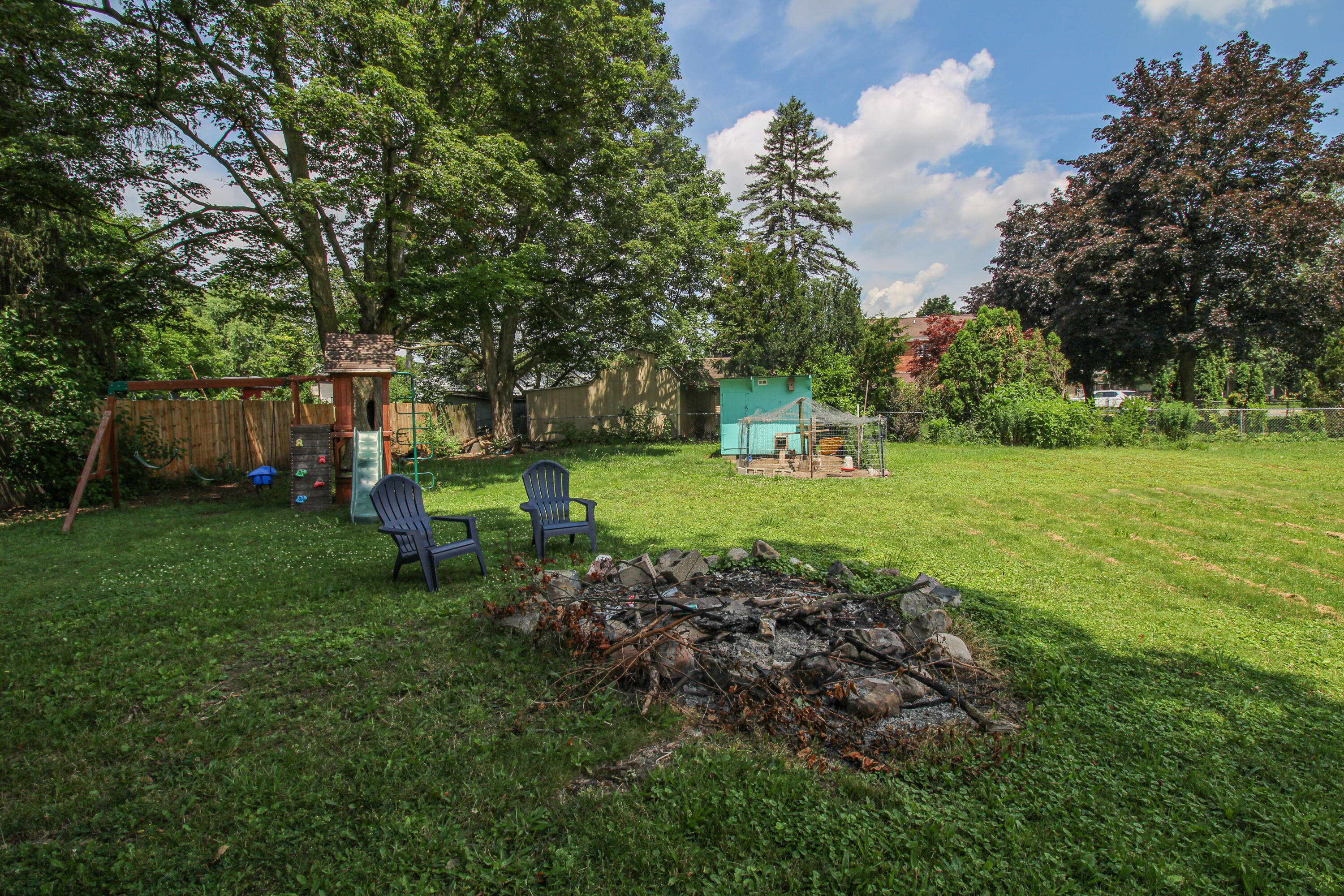 335 E Burr Oak Street