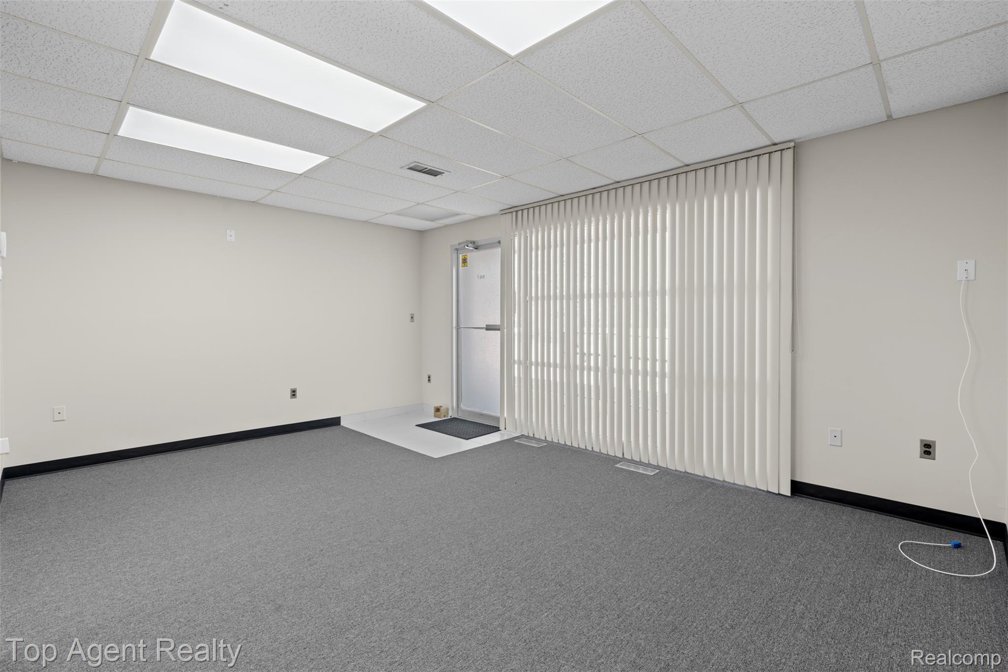 967 Oakwood Drive 967