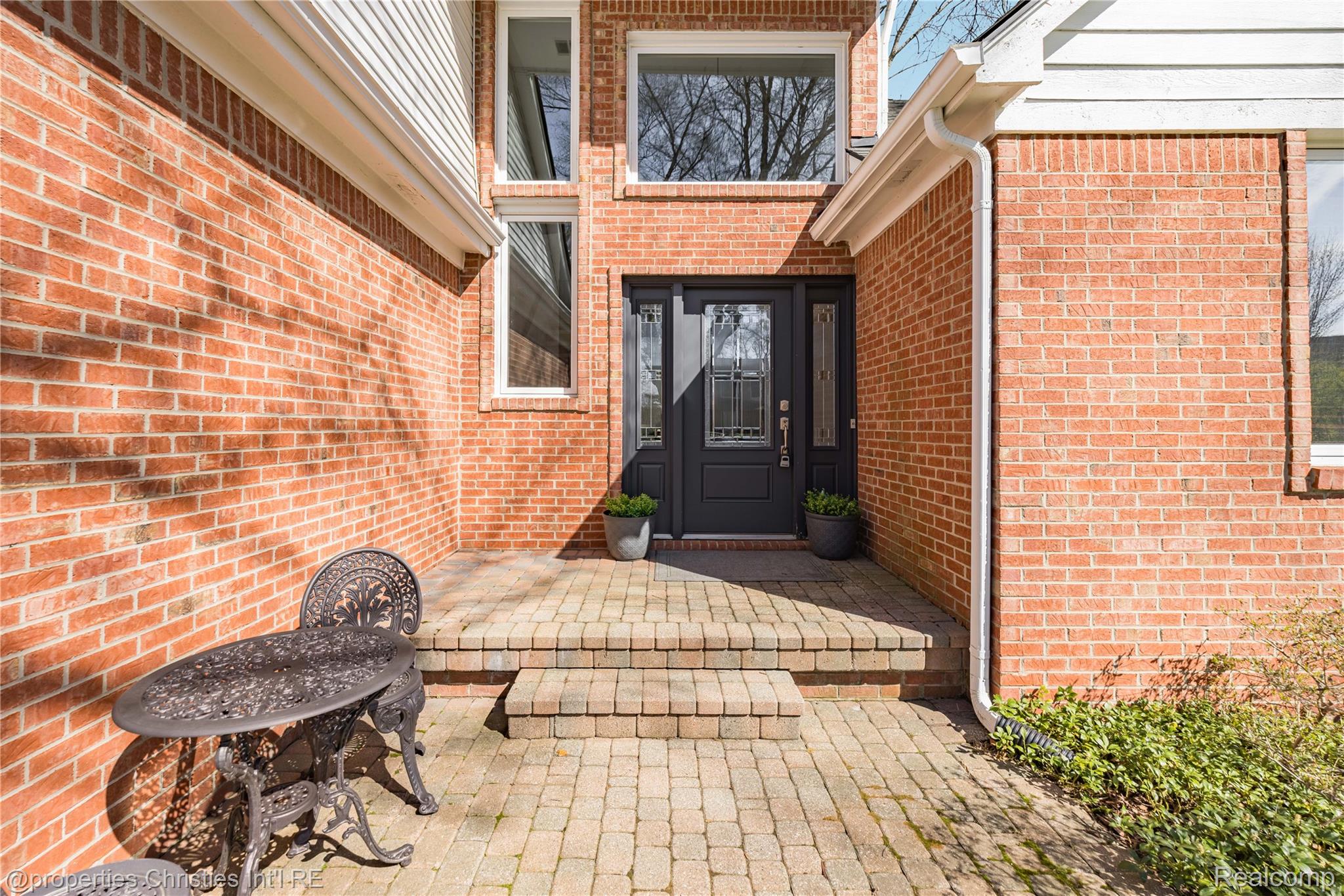 3160 W Ridge Court