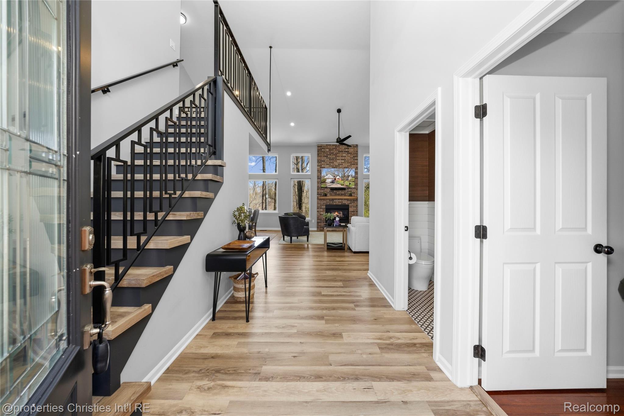 3160 W Ridge Court