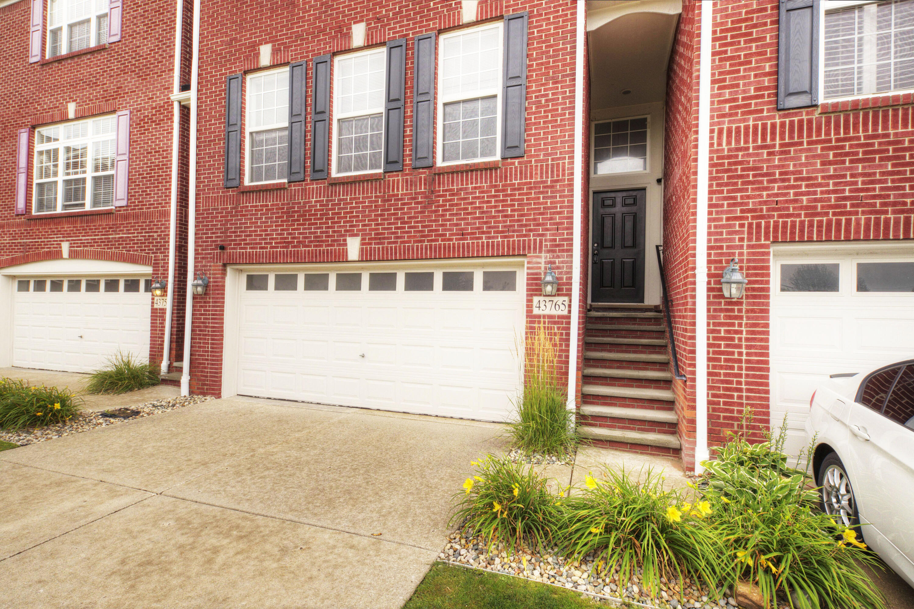 43765 Sweet Cherry Lane