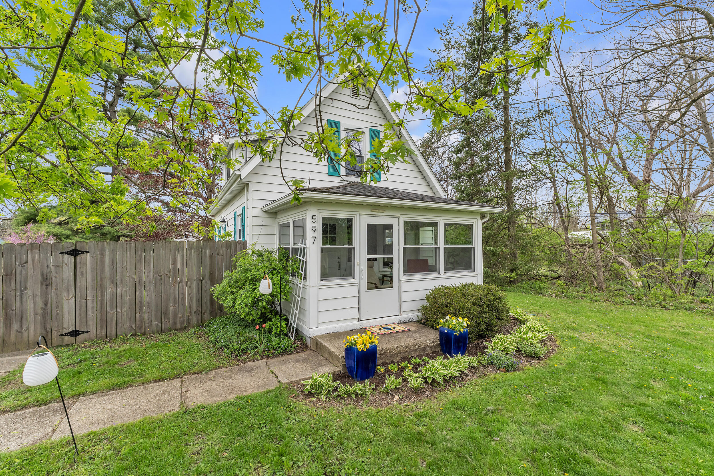 597 Kuehnle Avenue