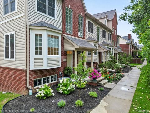 557 VILLAGE Lane Milford Village MI 48381