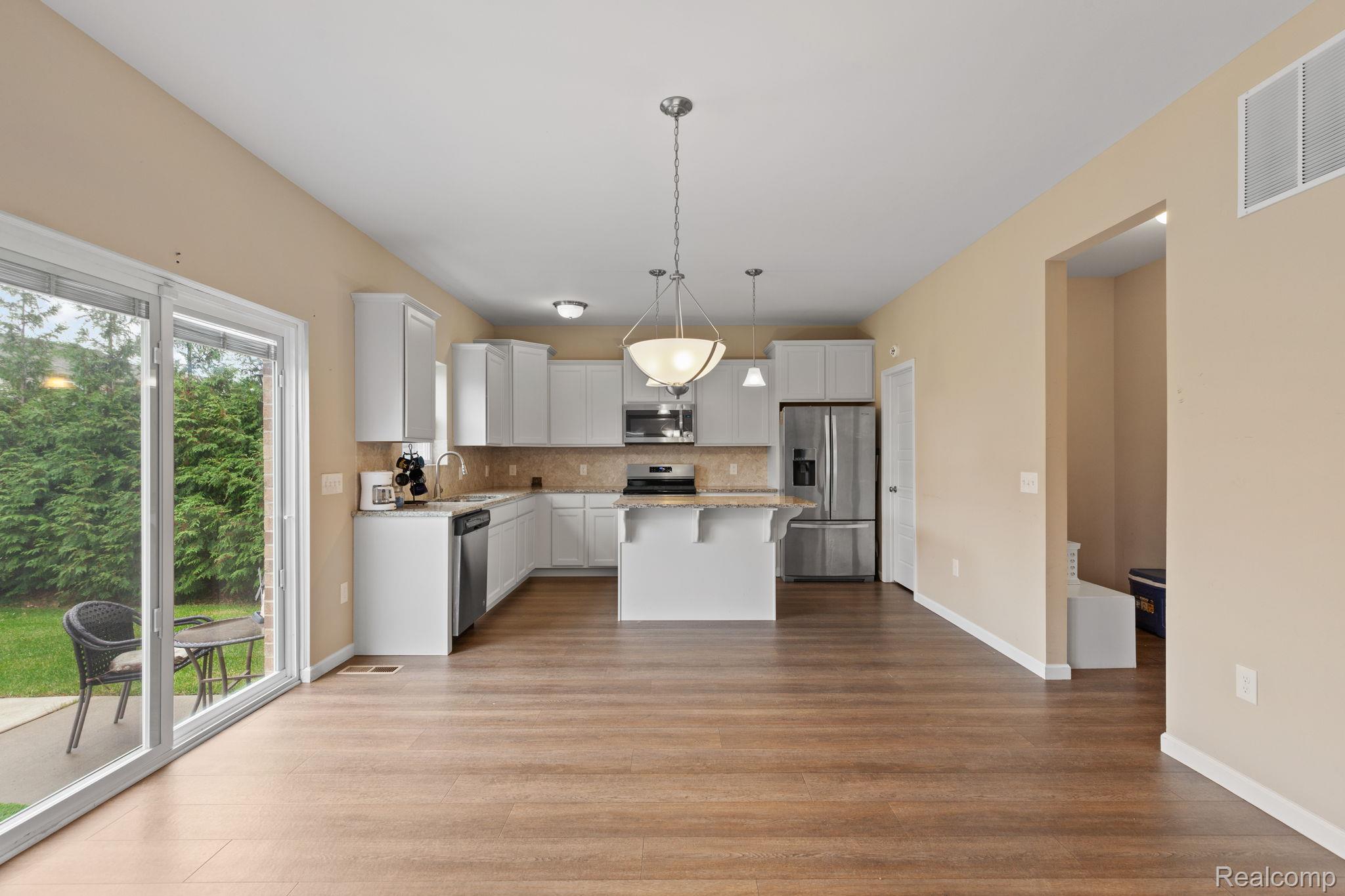 7081 Chandler Drive Drive