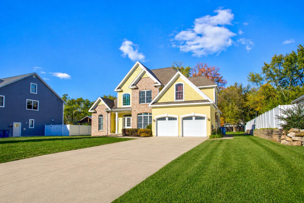 7409 Mitchell Court