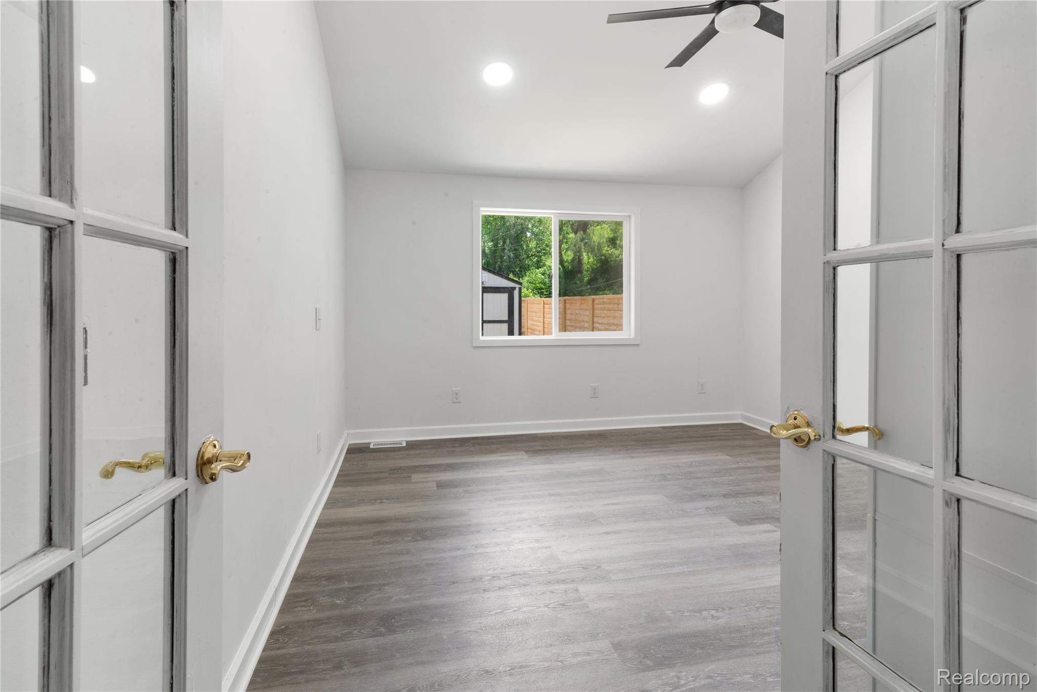 3166 Highland Boulevard