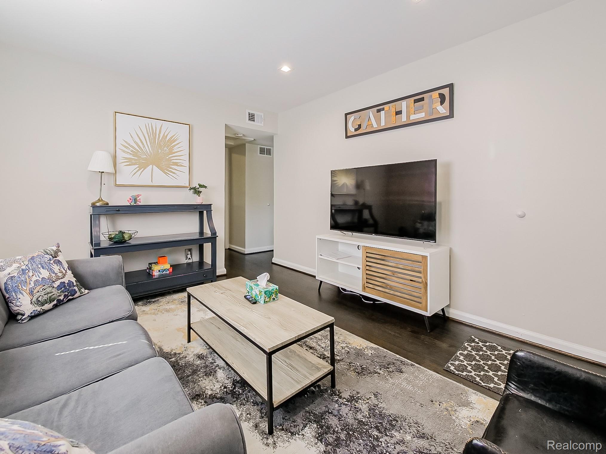 2027 & 2035 Princeton Road