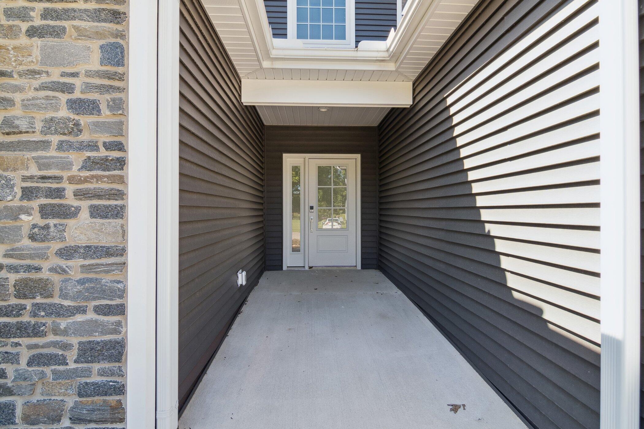 1160 Lochaven Circle