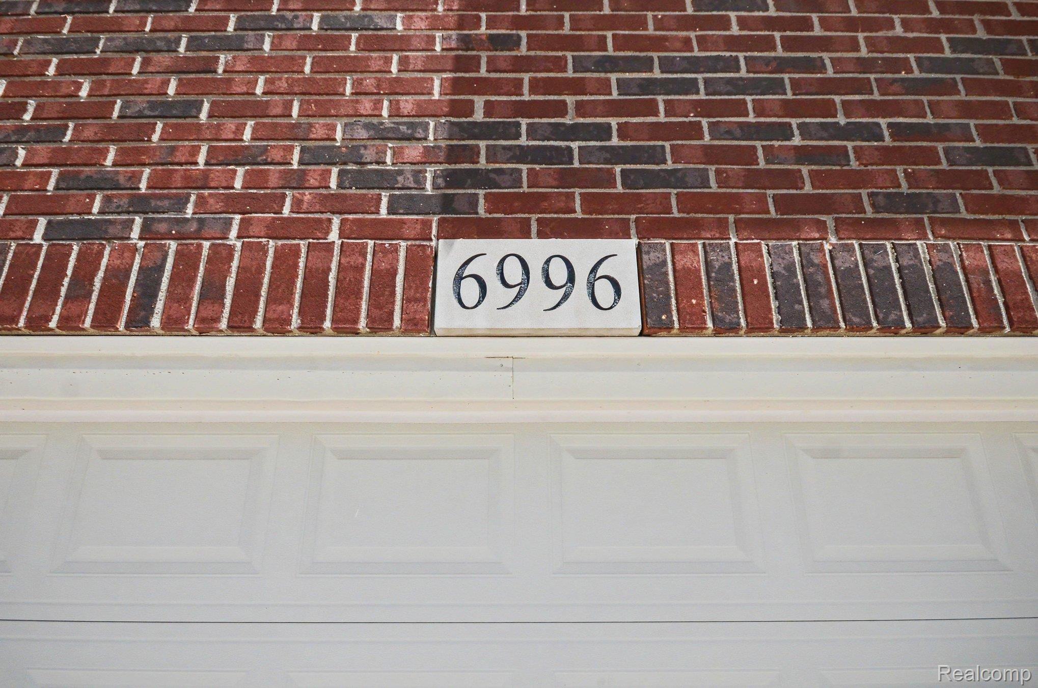 6996 Boulder Pointe Drive