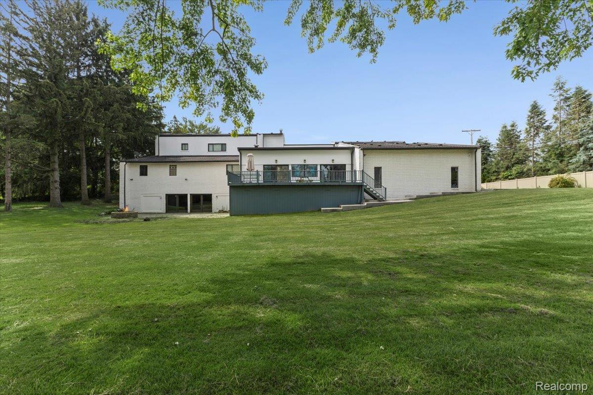 3440 Lone Pine Road