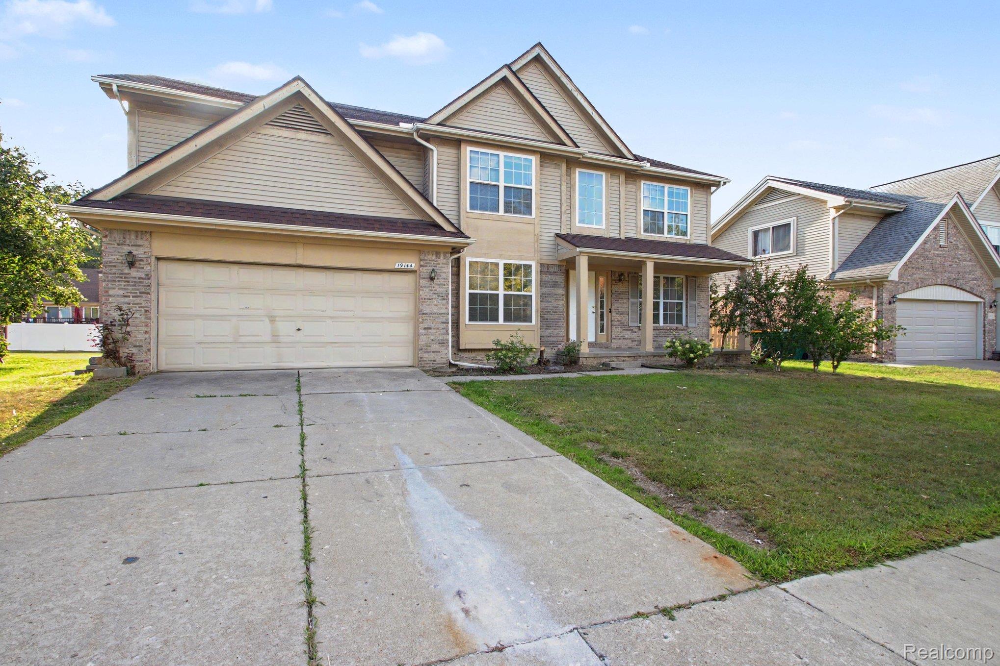19144 Red Oak Lane