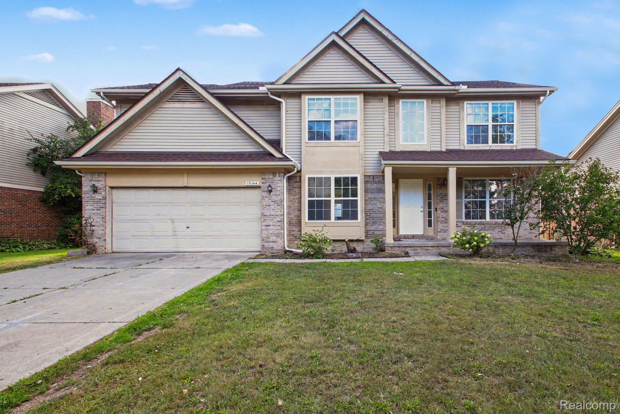 19144 Red Oak Lane