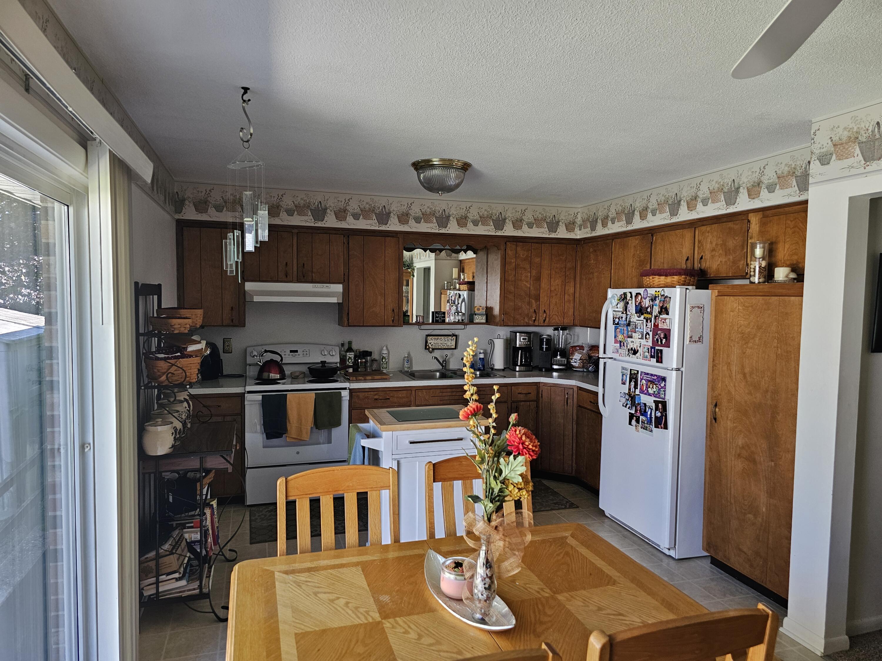 4131 Morton Lane