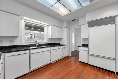 Tiny photo for 4265 Pine Tree Trail, Bloomfield Hills City, MI 48302 (MLS # 20251057948)